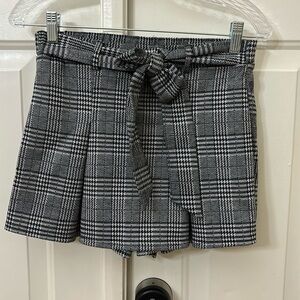 🩵haute monde⭐️plaid🩵pleated skort. Sz:S